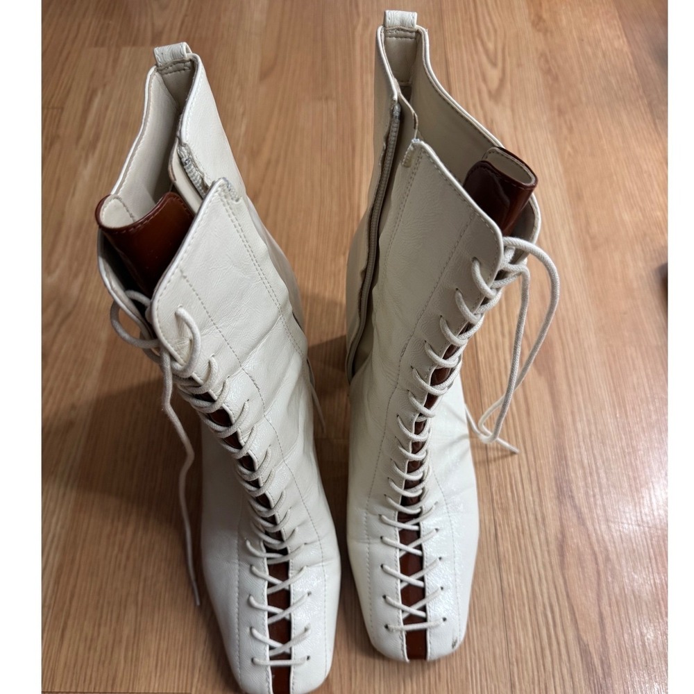 White Square Toe Lace Up Block Heel Ankle Boots Women's Size 9.5 - Picture 3 of 4